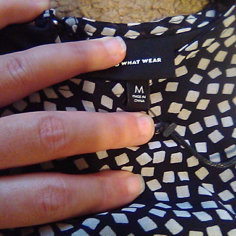 Dress - Picture 3 of 4